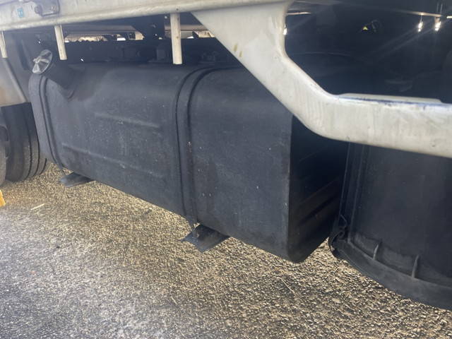 トヨタトヨエース平ボディ小型（2t・3t）[写真07]