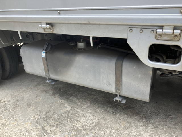 日産アトラス平ボディ小型（2t・3t）[写真08]
