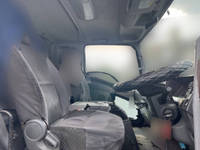 いすゞフォワードセーフティローダー増トン（6t・8t）[写真32]