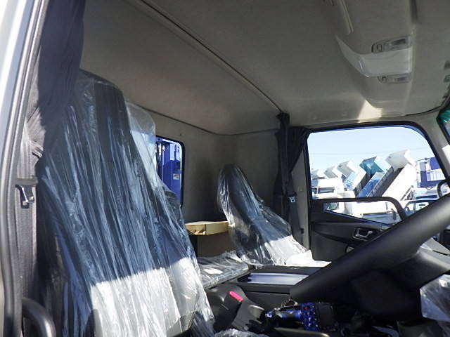 三菱ふそうファイターセルフクレーン4段増トン（6t・8t）[写真24]