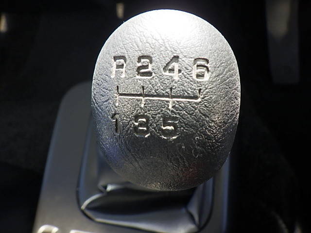 三菱ふそうファイターセルフクレーン4段増トン（6t・8t）[写真35]