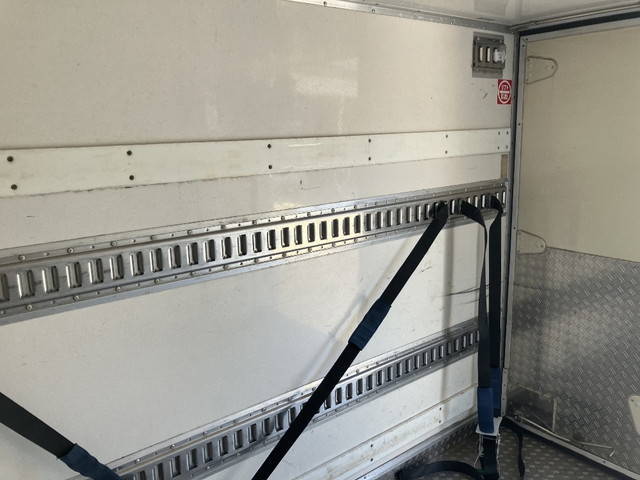 日野デュトロ冷凍車（冷蔵車）小型（2t・3t）[写真04]