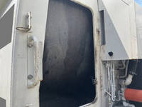 いすゞエルフパッカー車（塵芥車）小型（2t・3t）[写真12]