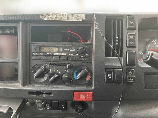 いすゞエルフパッカー車（塵芥車）小型（2t・3t）[写真30]