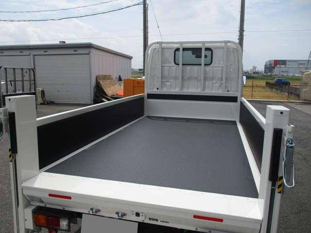 トヨタダイナ平ボディ小型（2t・3t）[写真10]