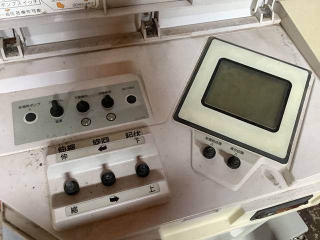 いすゞエルフ高所作業車小型（2t・3t）[写真13]