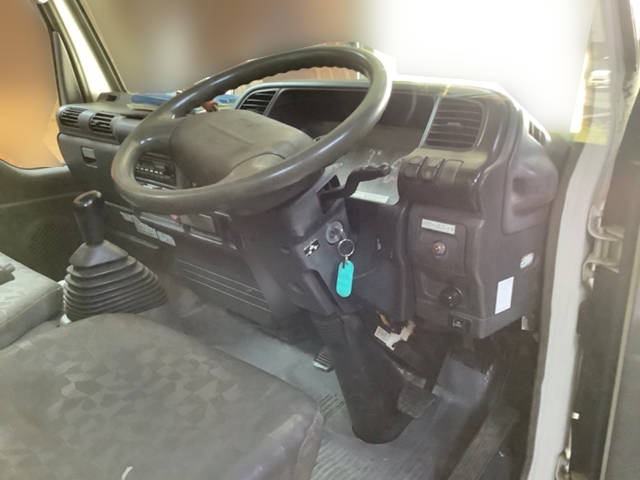 いすゞエルフ高所作業車小型（2t・3t）[写真32]