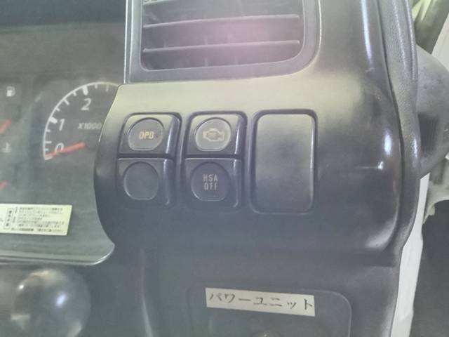 いすゞエルフ高所作業車小型（2t・3t）[写真35]