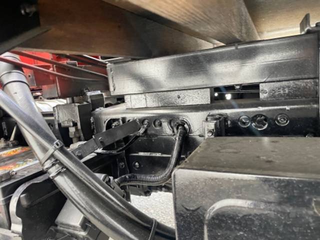 三菱ふそうキャンタークレーン6段小型（2t・3t）[写真17]