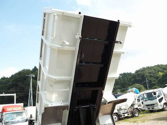 UDトラックスコンドル深ダンプ（土砂禁ダンプ）小型（2t・3t）[写真13]