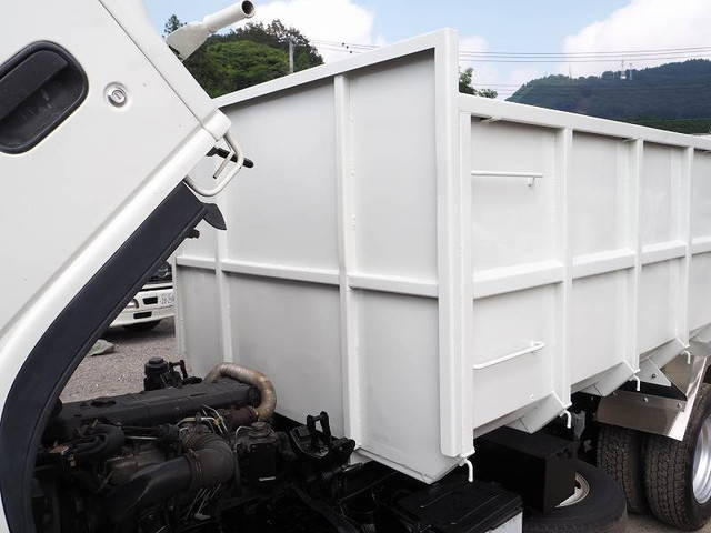 UDトラックスコンドル深ダンプ（土砂禁ダンプ）小型（2t・3t）[写真31]