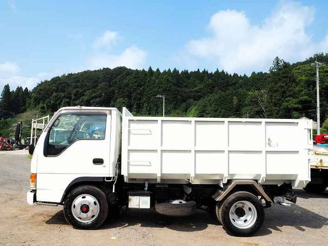 UDトラックスコンドル深ダンプ（土砂禁ダンプ）小型（2t・3t）[写真05]