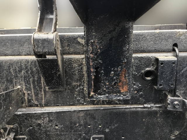 いすゞギガ深ダンプ（土砂禁ダンプ）大型（10t）[写真14]