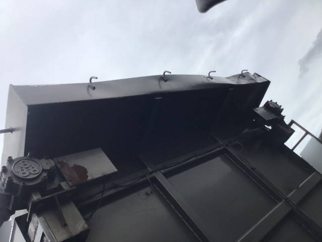 いすゞギガ深ダンプ（土砂禁ダンプ）大型（10t）[写真09]