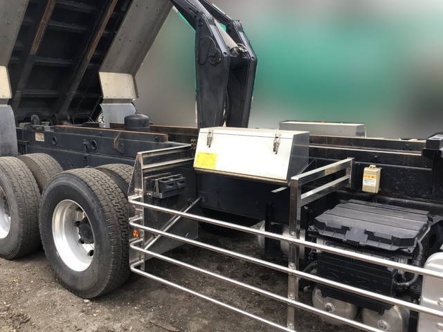 いすゞギガ深ダンプ（土砂禁ダンプ）大型（10t）[写真14]