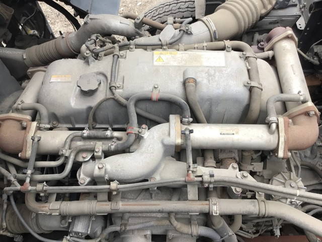 いすゞギガ深ダンプ（土砂禁ダンプ）大型（10t）[写真23]