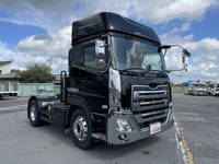 UDトラックスクオントレーラーヘッド（トラクターヘッド）大型（10t）[写真03]