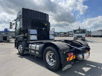 UDトラックスクオントレーラーヘッド（トラクターヘッド）大型（10t）[写真04]