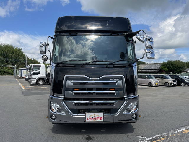 UDトラックスクオントレーラーヘッド（トラクターヘッド）大型（10t）[写真07]
