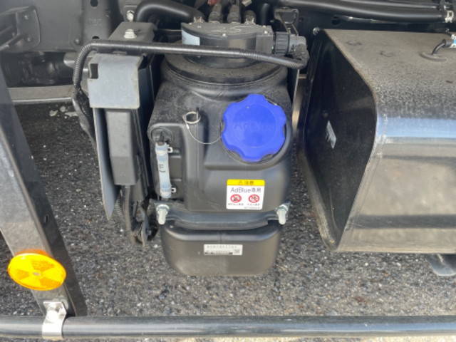 いすゞエルフアルミバン小型（2t・3t）[写真15]