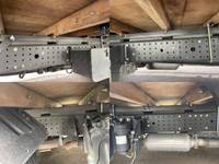 三菱ふそうキャンター平ボディ小型（2t・3t）[写真13]