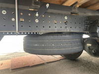 三菱ふそうキャンター平ボディ小型（2t・3t）[写真14]