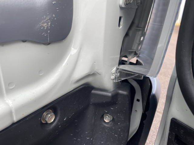 三菱ふそうキャンター平ボディ小型（2t・3t）[写真25]