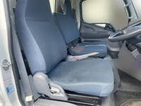 三菱ふそうキャンター平ボディ小型（2t・3t）[写真26]