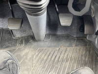 三菱ふそうキャンター平ボディ小型（2t・3t）[写真32]