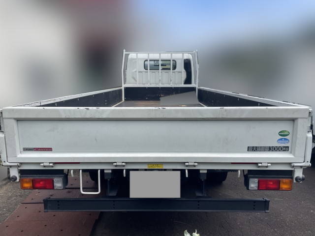 三菱ふそうキャンター平ボディ小型（2t・3t）[写真06]