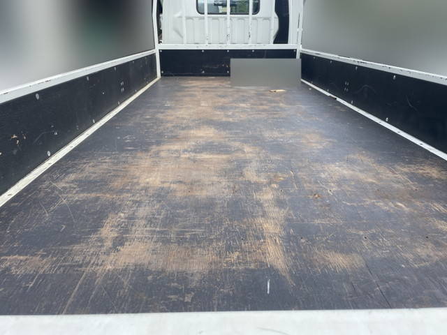 三菱ふそうキャンター平ボディ小型（2t・3t）[写真07]