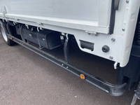 三菱ふそうキャンター平ボディ小型（2t・3t）[写真08]