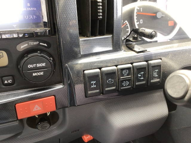 いすゞエルフダンプ小型（2t・3t）[写真32]