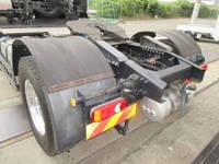 UDトラックスクオントレーラーヘッド（トラクターヘッド）大型（10t）[写真12]