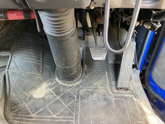 いすゞエルフローダーダンプ小型（2t・3t）[写真32]