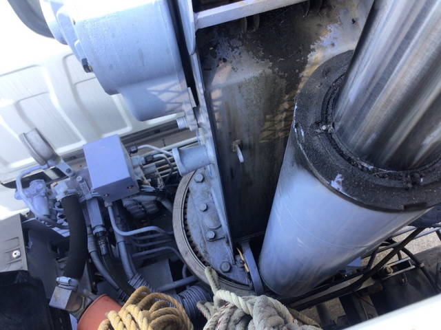 いすゞエルフクレーン4段小型（2t・3t）[写真11]