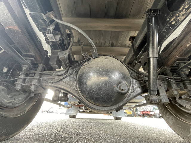 いすゞエルフセルフクレーン4段小型（2t・3t）[写真23]