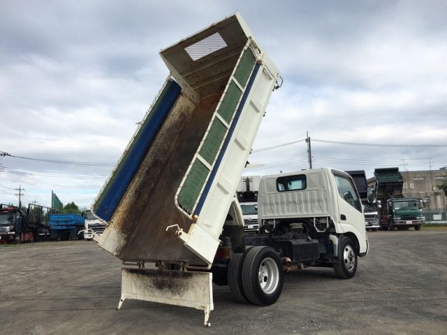 日野デュトロダンプ小型（2t・3t）[写真02]