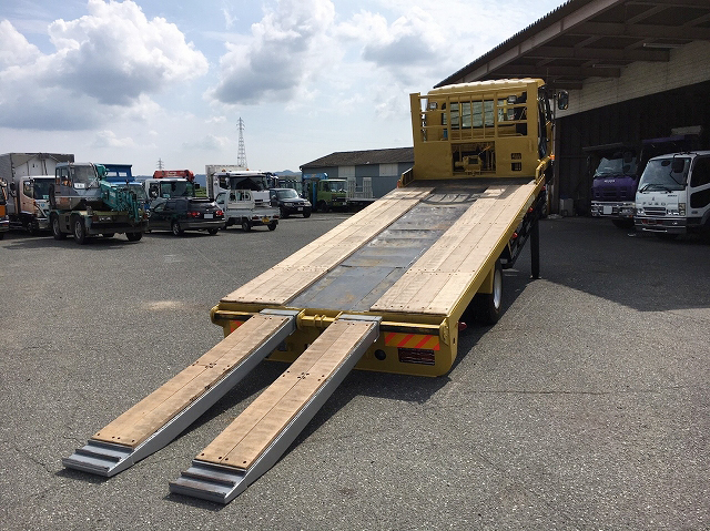 UDトラックスコンドルセルフローダー中型（4t）[写真02]