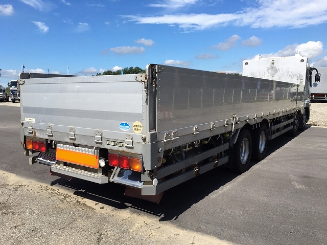 三菱ふそうスーパーグレートアルミブロック大型（10t）[写真02]