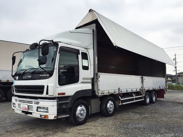 いすゞギガアルミウイング大型（10t）[写真01]