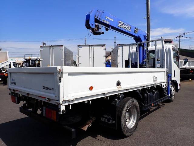 いすゞエルフクレーン4段小型（2t・3t）[写真04]