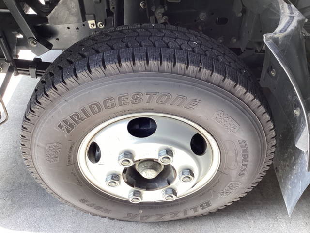 いすゞエルフアルミブロック小型（2t・3t）[写真15]