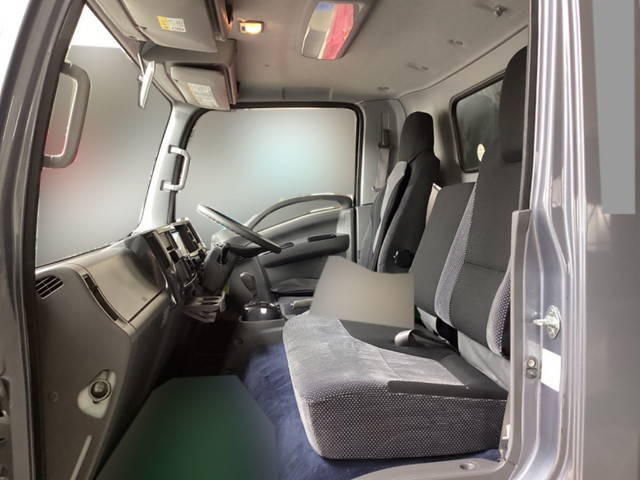 いすゞエルフアルミブロック小型（2t・3t）[写真26]