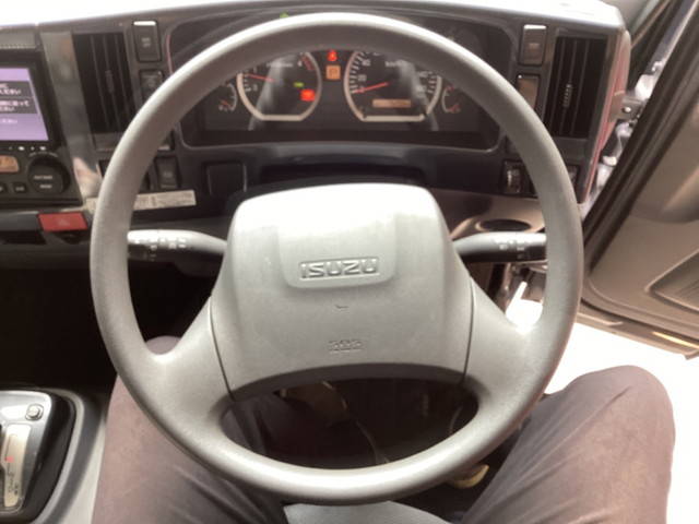 いすゞエルフアルミブロック小型（2t・3t）[写真30]