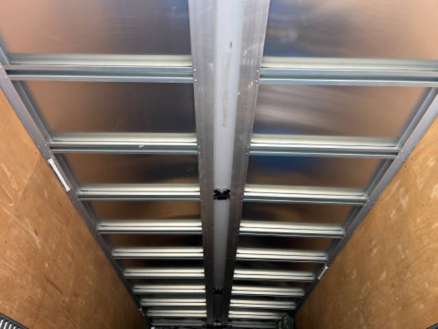 日野レンジャーアルミウイング中型（4t）[写真12]