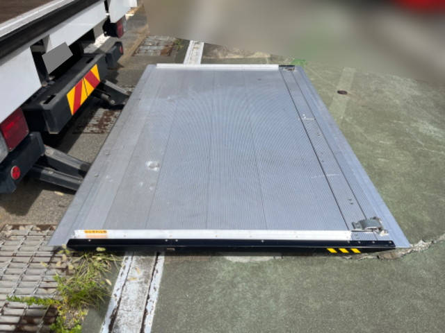 日野レンジャーアルミウイング中型（4t）[写真15]