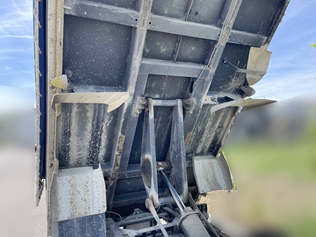 いすゞエルフダンプ小型（2t・3t）[写真12]