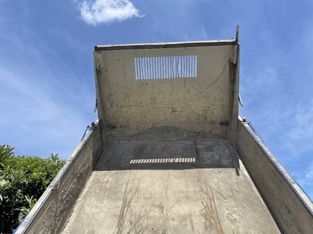 いすゞエルフダンプ小型（2t・3t）[写真08]