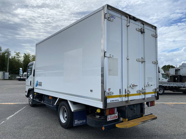 いすゞエルフ冷凍車（冷蔵車）小型（2t・3t）[写真04]